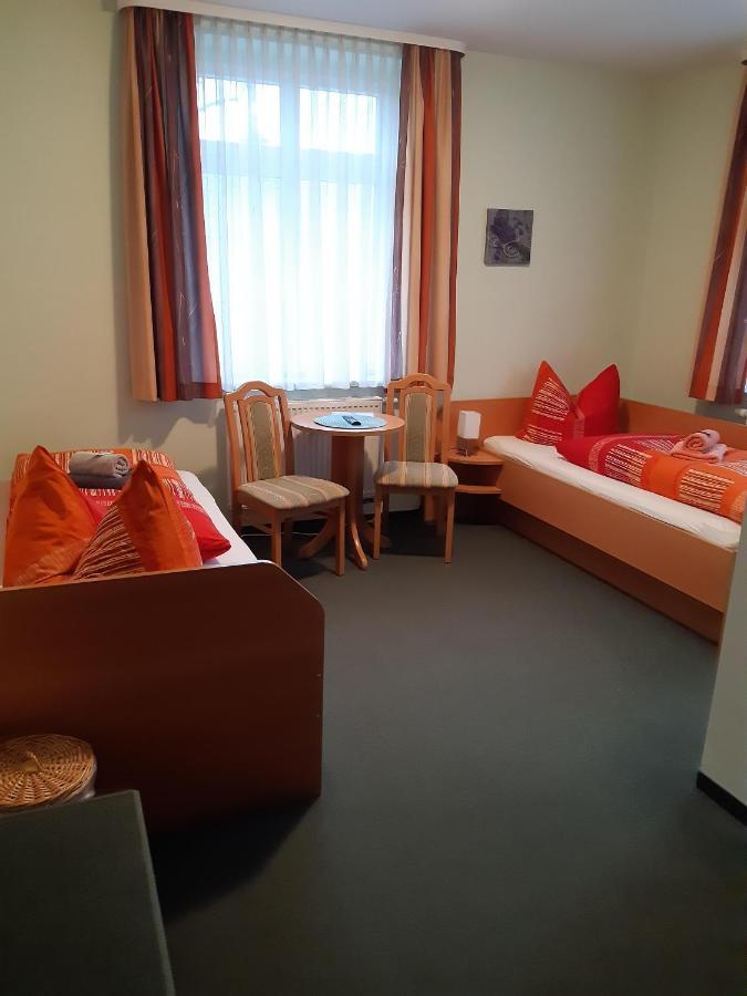 Pension Schoene Grossrohrsdorf Room photo